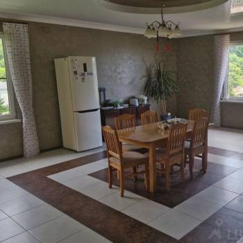 Продается Дом, 605 м²