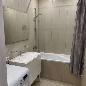 Сдается 2-х комнатная квартира, 69,1 м²