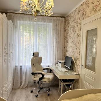 Продается 2-х комнатная квартира, 42 м²