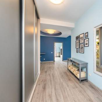 Продается 3-х комнатная квартира, 92 м²