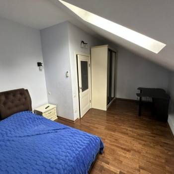 Продается Многокомнатная квартира, 131 м²