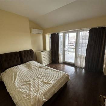 Продается Многокомнатная квартира, 131 м²