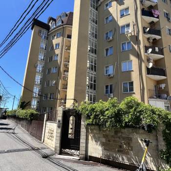 Продается 1-комнатная квартира, 42,7 м²