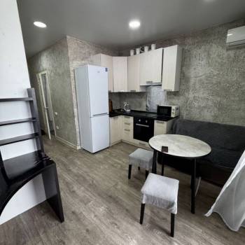 Продается 1-комнатная квартира, 36 м²