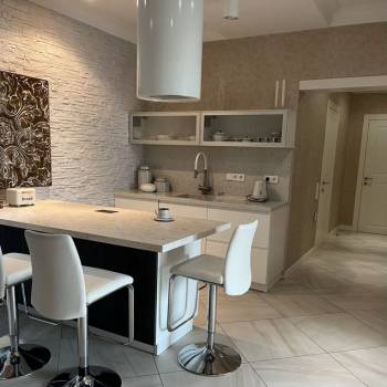 Продается 3-х комнатная квартира, 121,2 м²