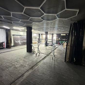 Сдается Нежилое помещение, 160 м²
