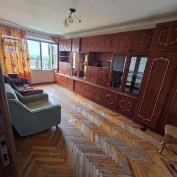 Продается 3-х комнатная квартира, 65 м²