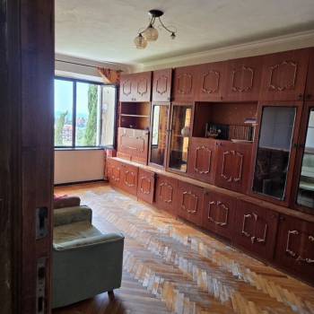 Продается 3-х комнатная квартира, 65 м²
