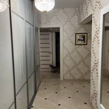 Сдается 2-х комнатная квартира, 99,6 м²