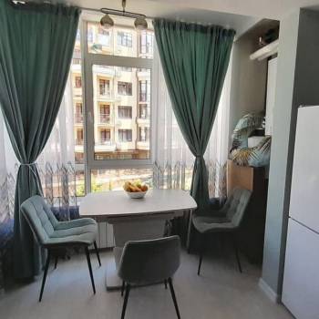 Продается 1-комнатная квартира, 38 м²