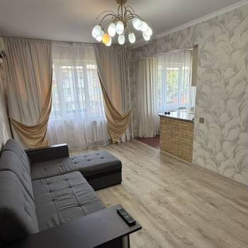 Сдается Многокомнатная квартира, 85 м²