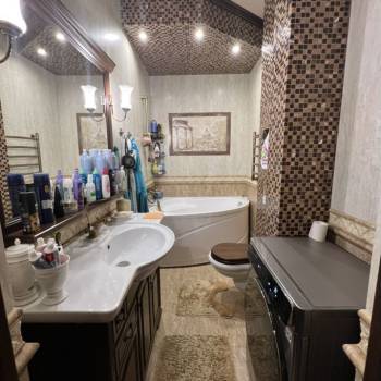 Продается 2-х комнатная квартира, 64 м²
