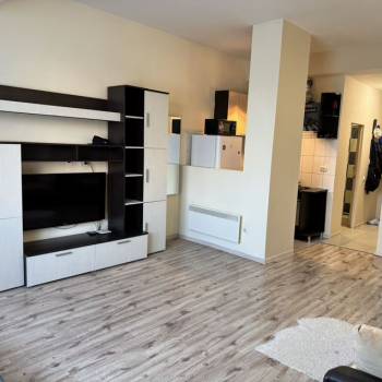 Сдается 1-комнатная квартира, 37 м²