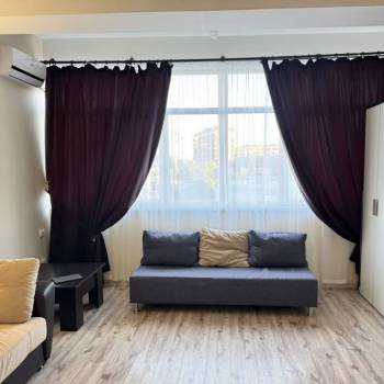 Сдается 1-комнатная квартира, 37 м²