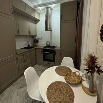 Продается 1-комнатная квартира, 45 м²