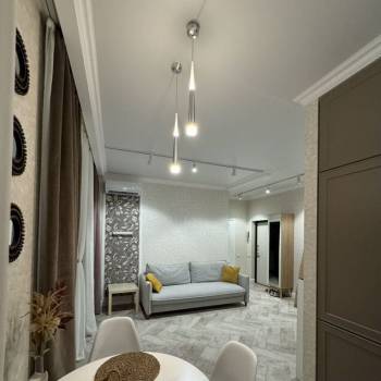 Продается 1-комнатная квартира, 45 м²