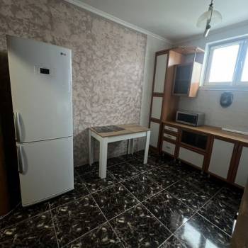 Сдается 2-х комнатная квартира, 69 м²