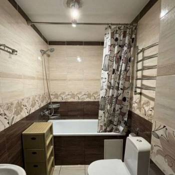 Сдается 1-комнатная квартира, 42 м²
