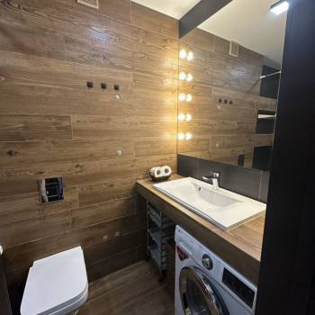 Продается 2-х комнатная квартира, 56,8 м²