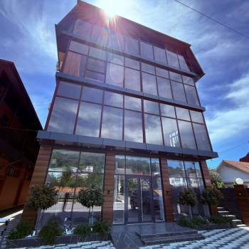 Сдается Нежилое помещение, 272 м²