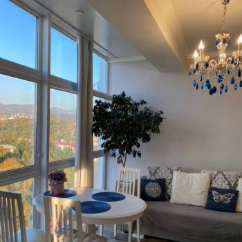 Сдается 1-комнатная квартира, 42 м²