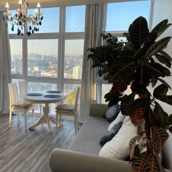 Сдается 1-комнатная квартира, 42 м²