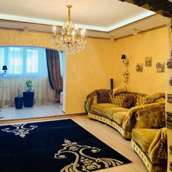 Продается 2-х комнатная квартира, 130 м²
