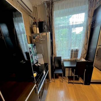Продается 1-комнатная квартира, 14,1 м²