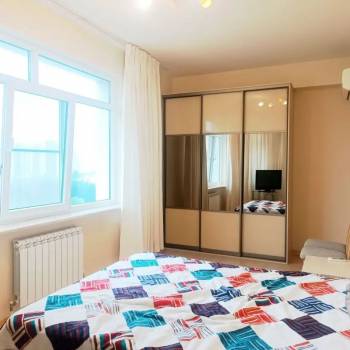 Сдается Многокомнатная квартира, 90 м²