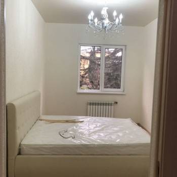 Продается 1-комнатная квартира, 42 м²
