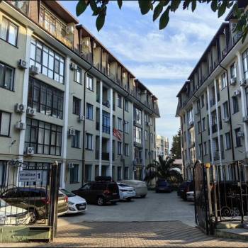 Продается 1-комнатная квартира, 32 м²
