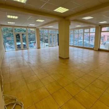 Сдается Нежилое помещение, 100 м²