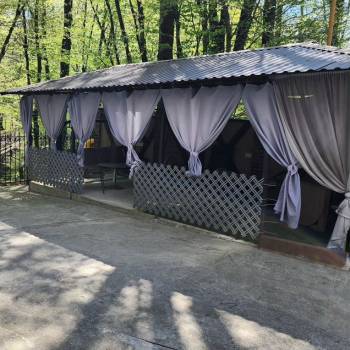 Продается 1-комнатная квартира, 100 м²