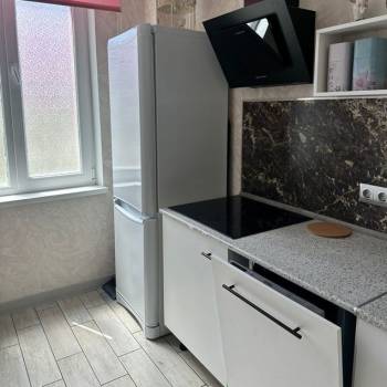 Продается 1-комнатная квартира, 38 м²