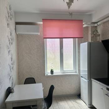 Продается 1-комнатная квартира, 38 м²