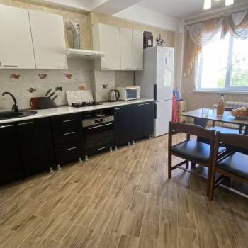 Продается Многокомнатная квартира, 74,7 м²