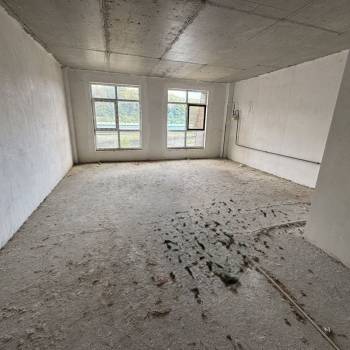 Продается 1-комнатная квартира, 46 м²