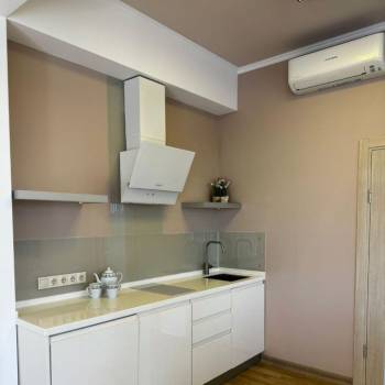 Сдается 2-х комнатная квартира, 90 м²