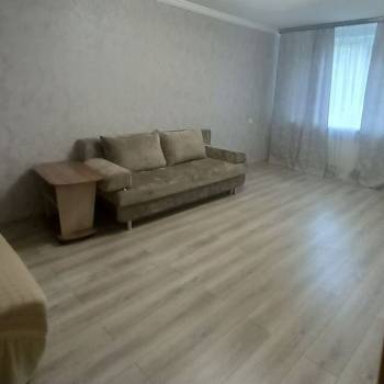 Сдается 2-х комнатная квартира, 60 м²