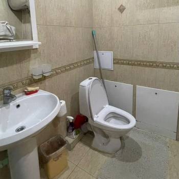 Продается 1-комнатная квартира, 61,9 м²