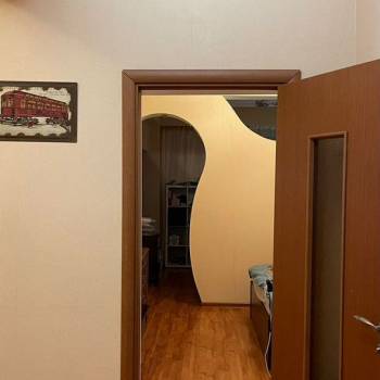 Продается 1-комнатная квартира, 61,9 м²