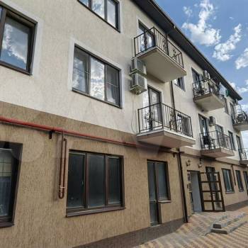 Продается 1-комнатная квартира, 41 м²