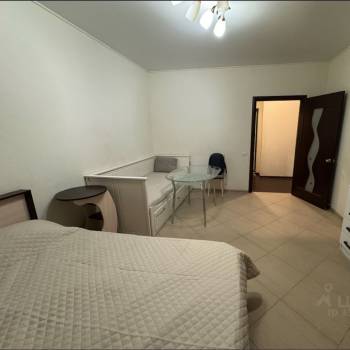 Сдается 1-комнатная квартира, 42,8 м²