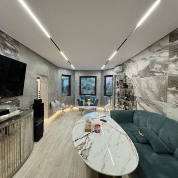 Продается Дом, 178 м²