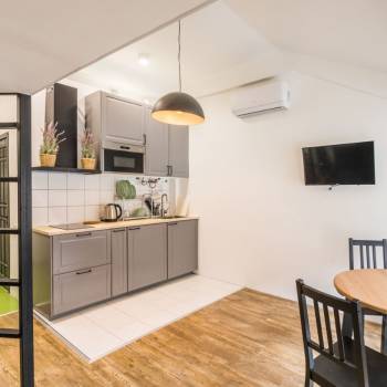Продается 1-комнатная квартира, 23 м²