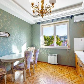 Продается Многокомнатная квартира, 120 м²