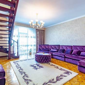 Продается Многокомнатная квартира, 120 м²
