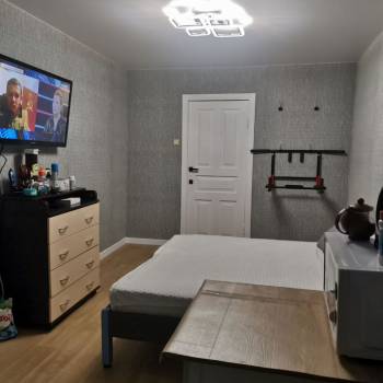 Продается Многокомнатная квартира, 70 м²
