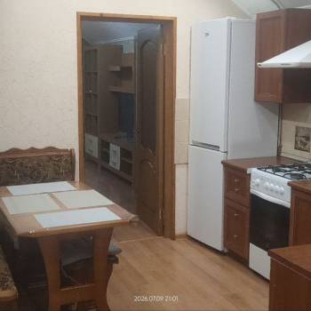 Сдается 1-комнатная квартира, 50 м²