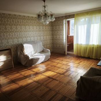 Продается Многокомнатная квартира, 84 м²